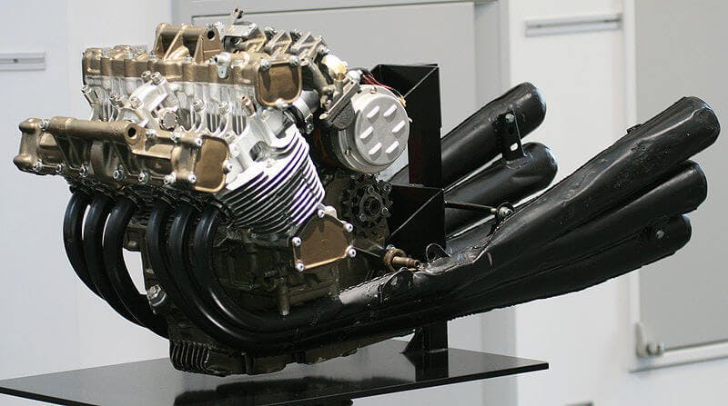Honda RC174E engine